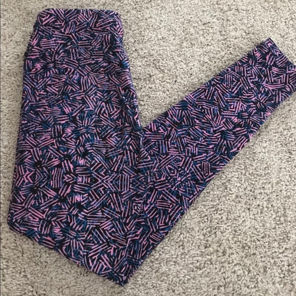LULAROE ONE SIZE LEGGINGS - Picture 1 of 3